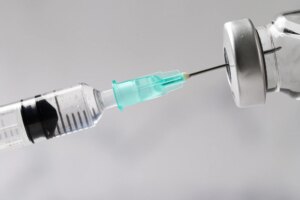 Aluminium adjuvants in vaccines and potential health effects: systematic review. Image Credit: Papzi555 / Shutterstock