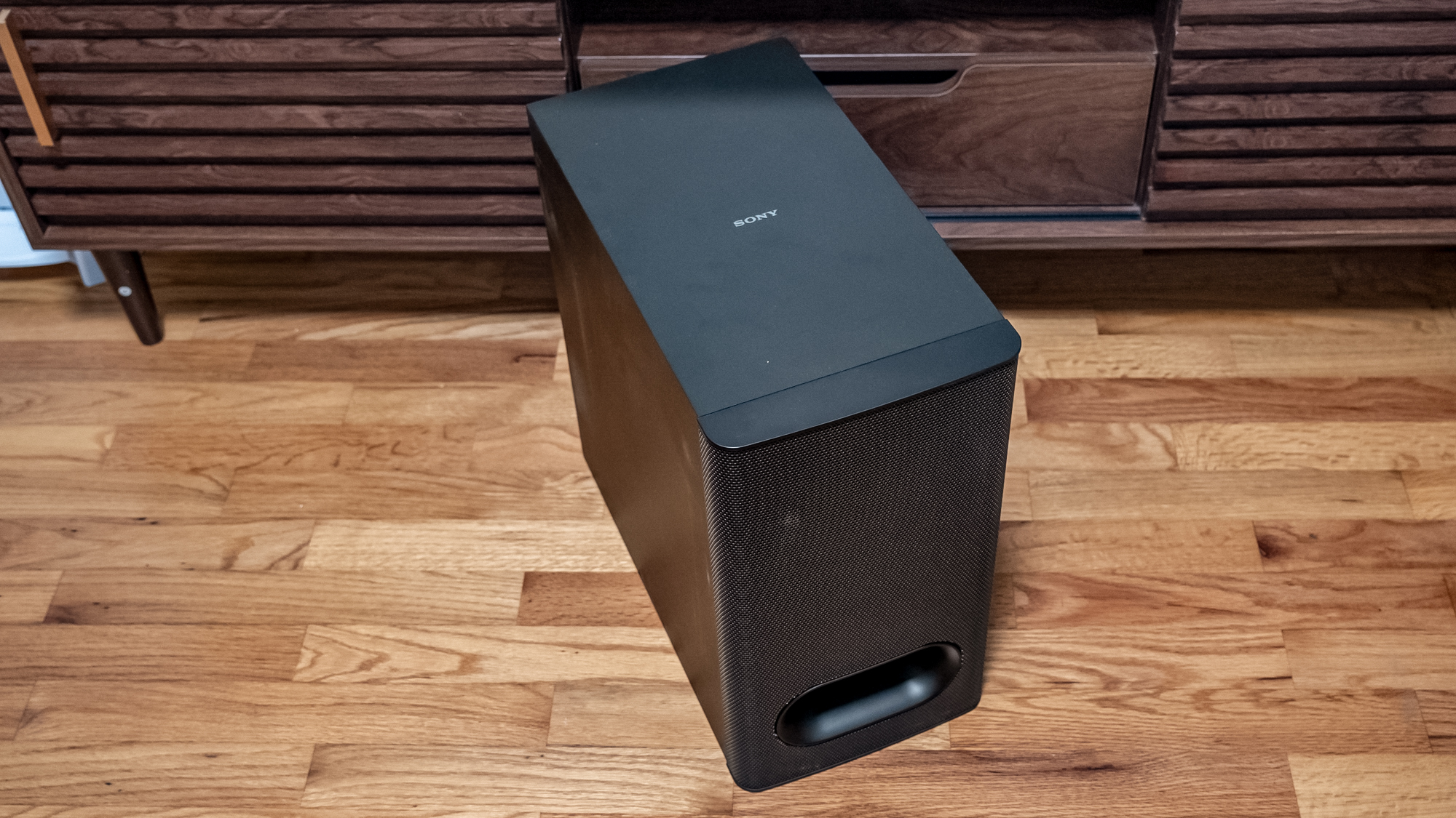 הסאבוופר האלחוטי של Sony Bravia Theatre Bar 6