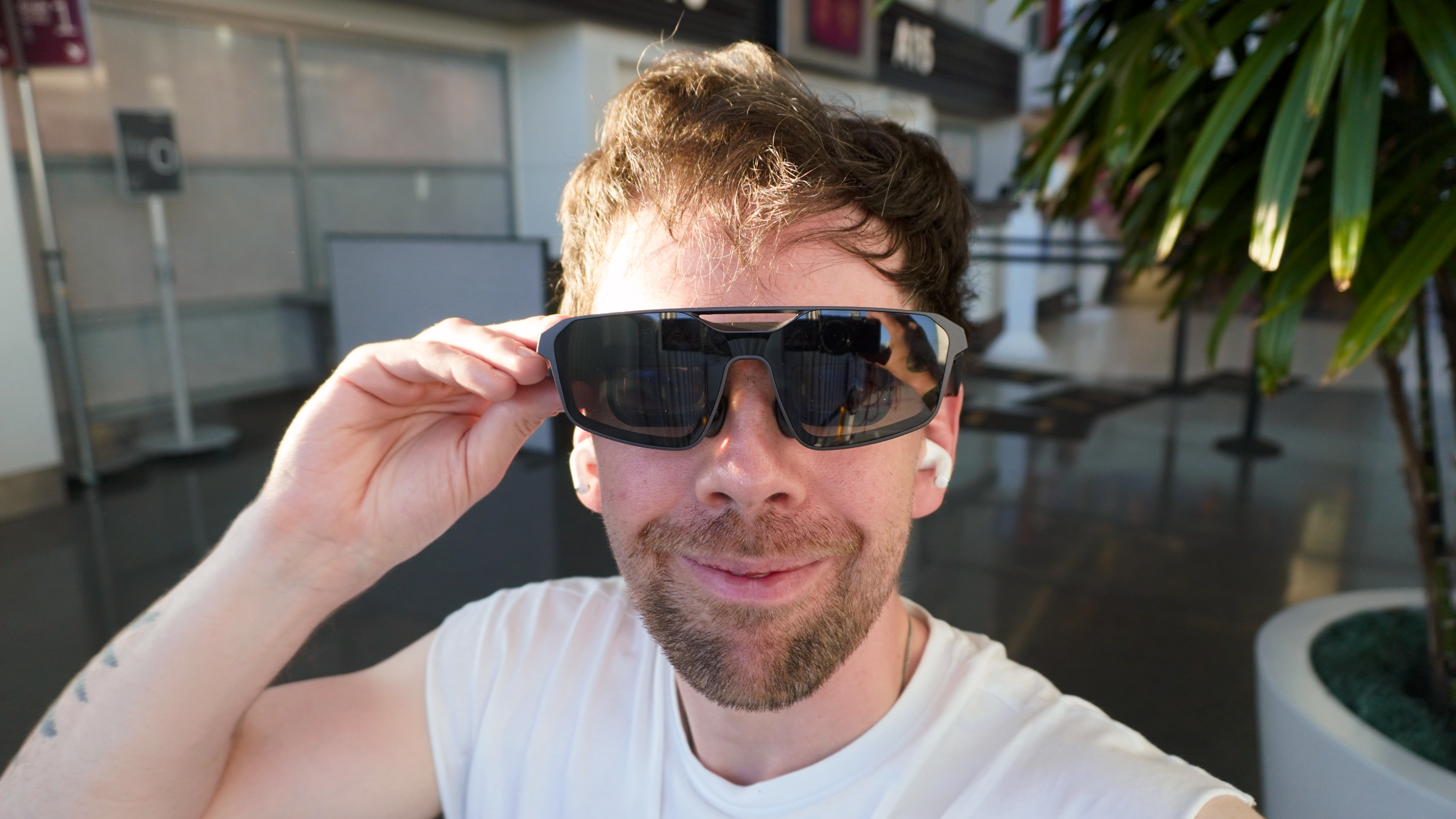 משקפי Asus ROG Xreal R1 AR