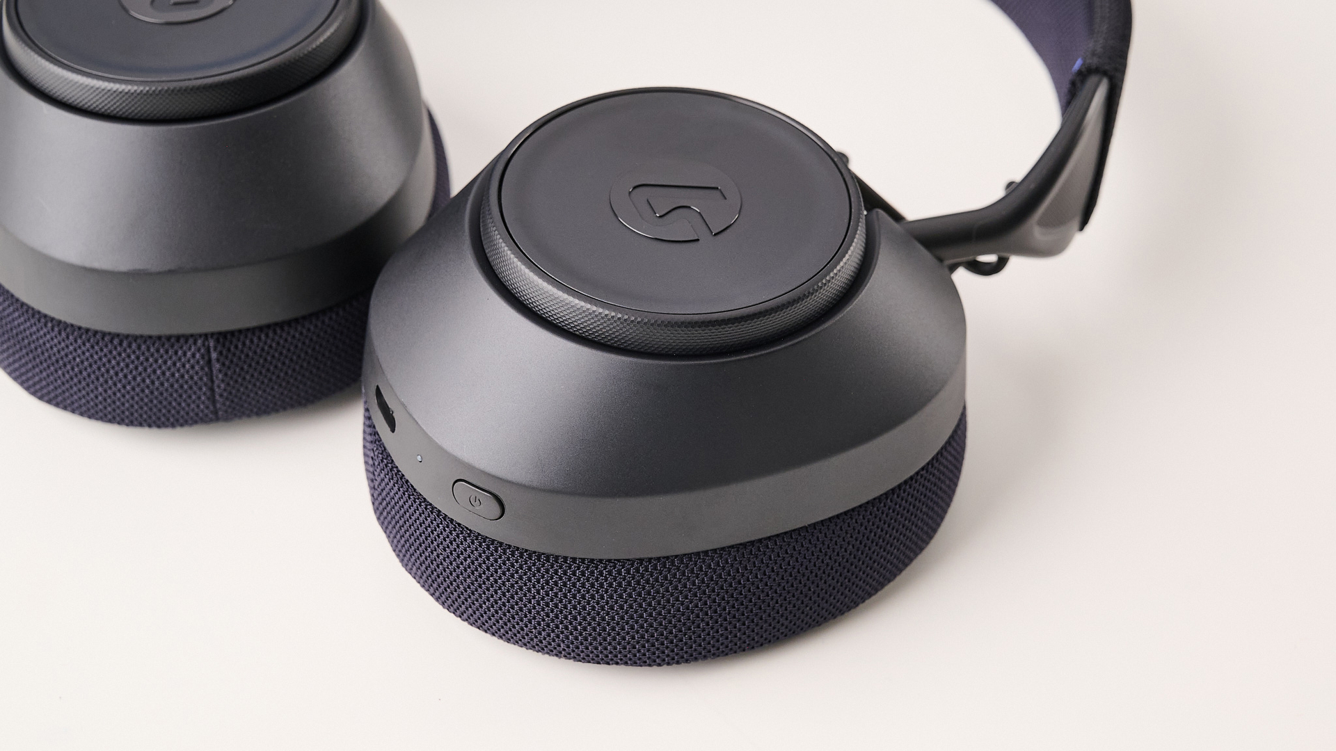 אוזניות גיימינג PowerA LucidSound LS500 בצבע שחור