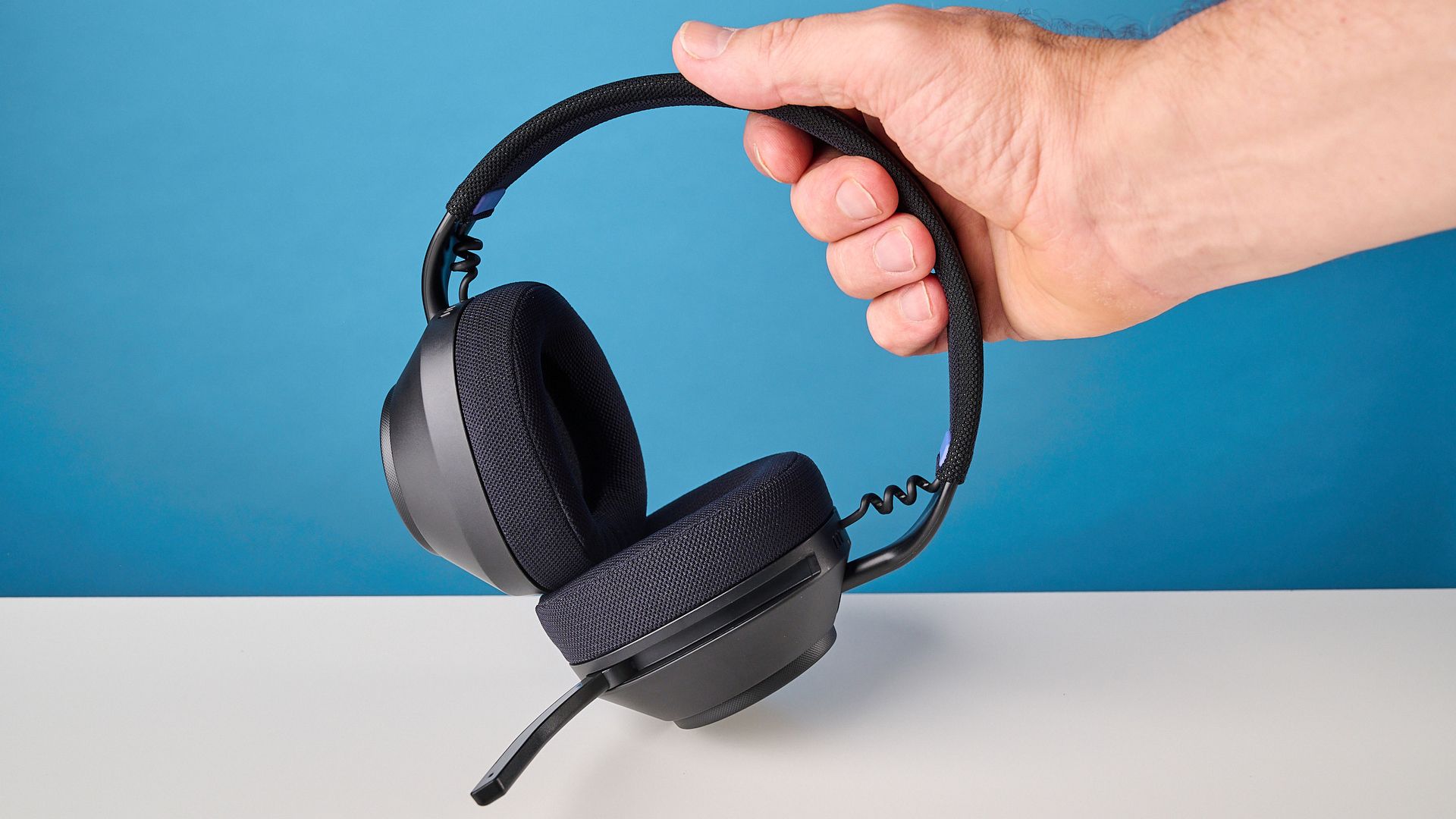 ה-PowerA LucidSound LS500 $69 היא אוזניות PS5 פנטסטיות - והיא מגיעה לכתר של Turtle Beach מאת Nikita Achanta פורסם ב-11 ביוני 26 מומלץ. PowerA LucidSound LS500 היא אוזניות חזקות ומוכשרות. תמורת 69 דולר בלבד, הוא מציע איכות צליל מעולה ונוחות לאורך כל היום. אבל יש לו כמה חסרונות.