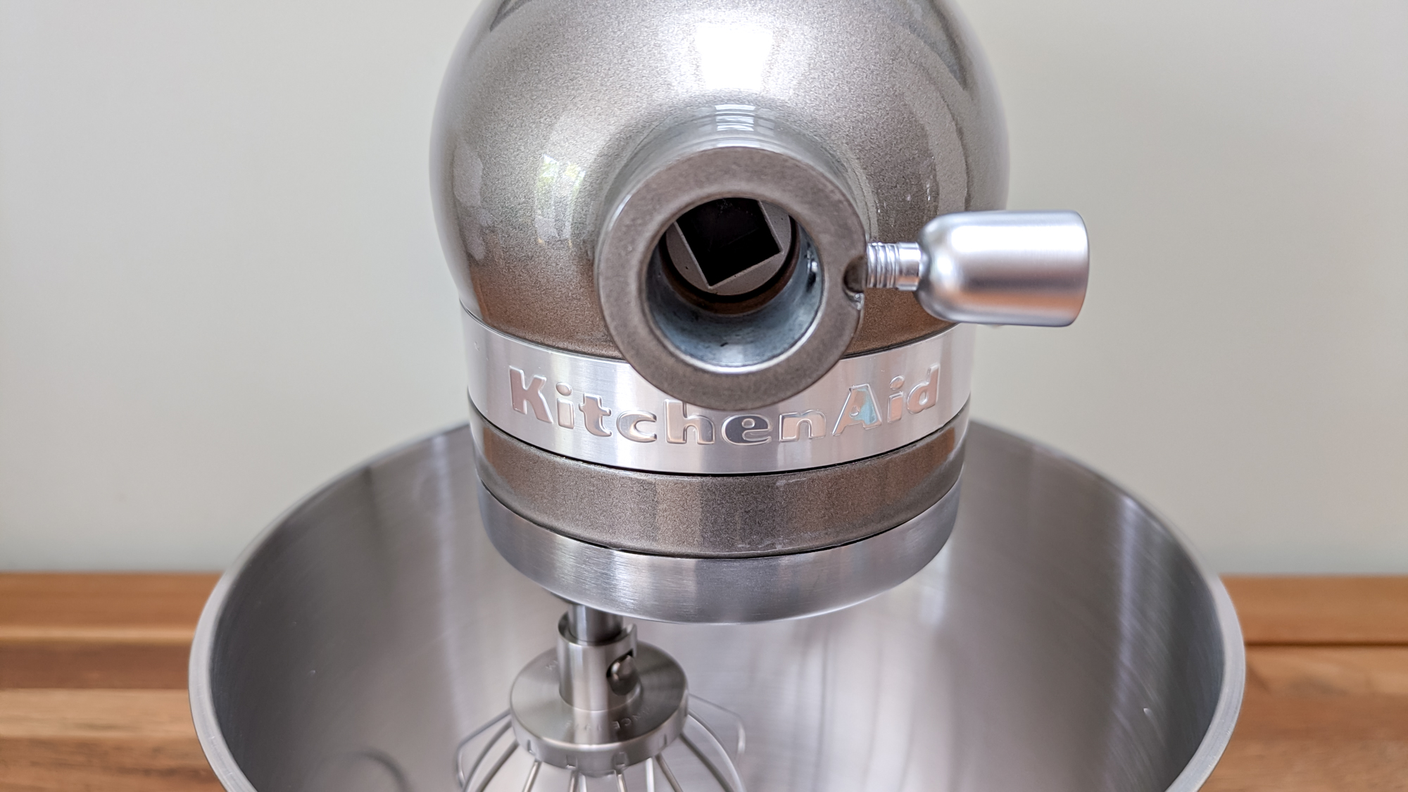 סקירת סטנד מיקסר KitchenAid Artisan Plus