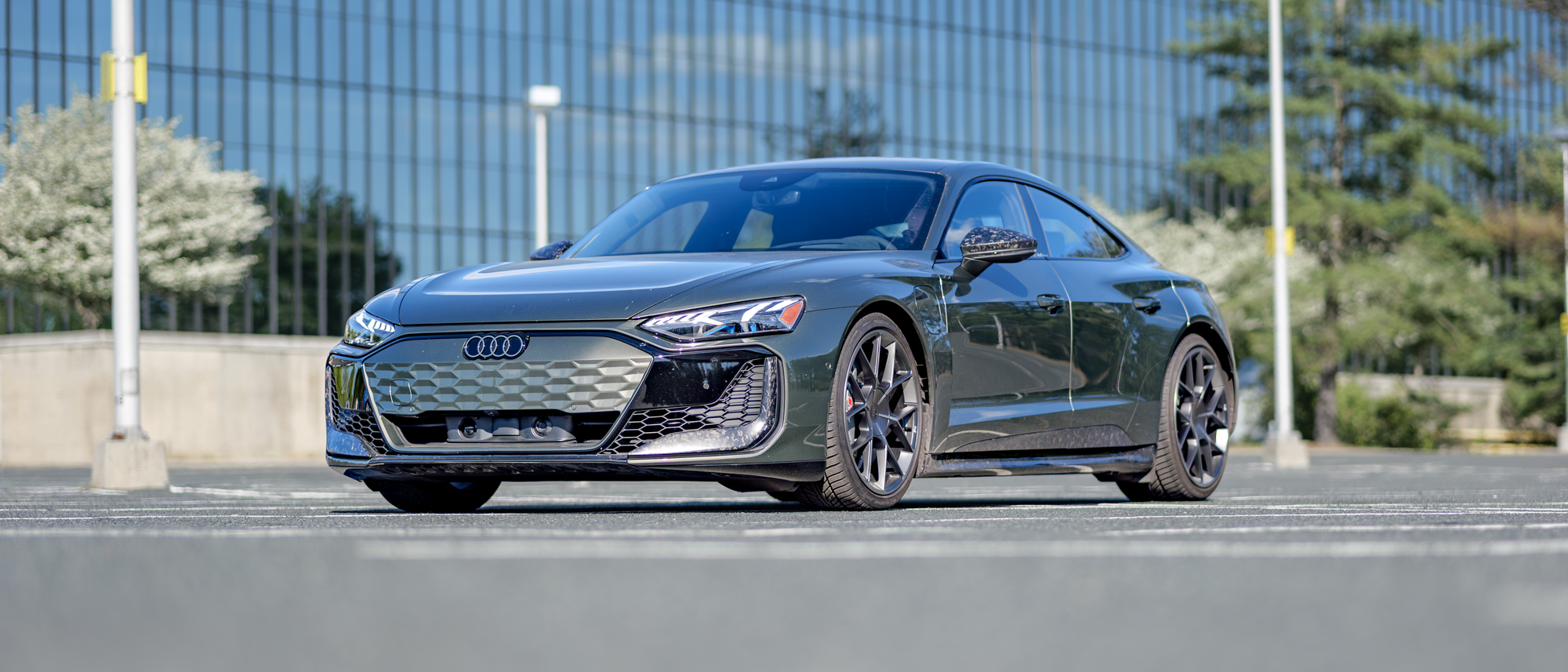 סקירת Audi RS e-tron RT 2026.