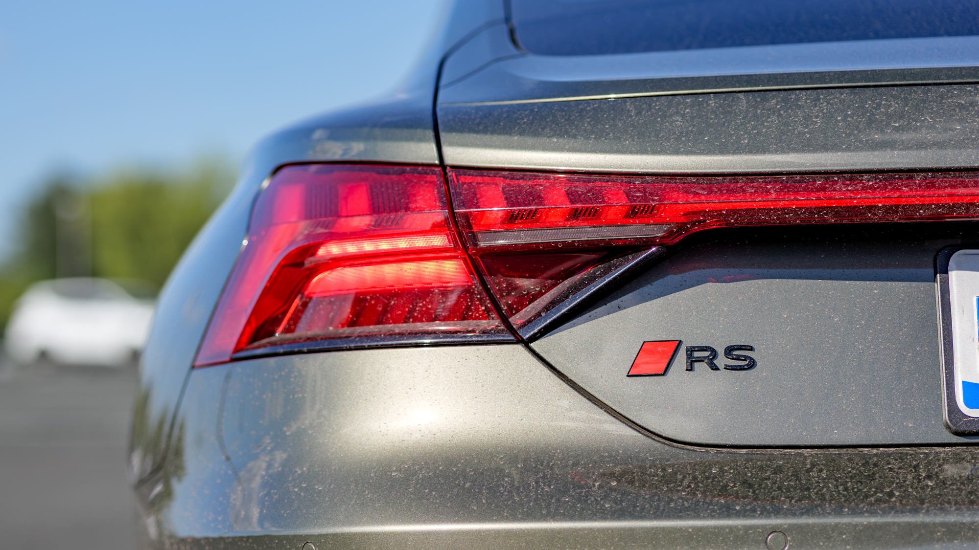 סקירת Audi RS e-tron RT 2026.
