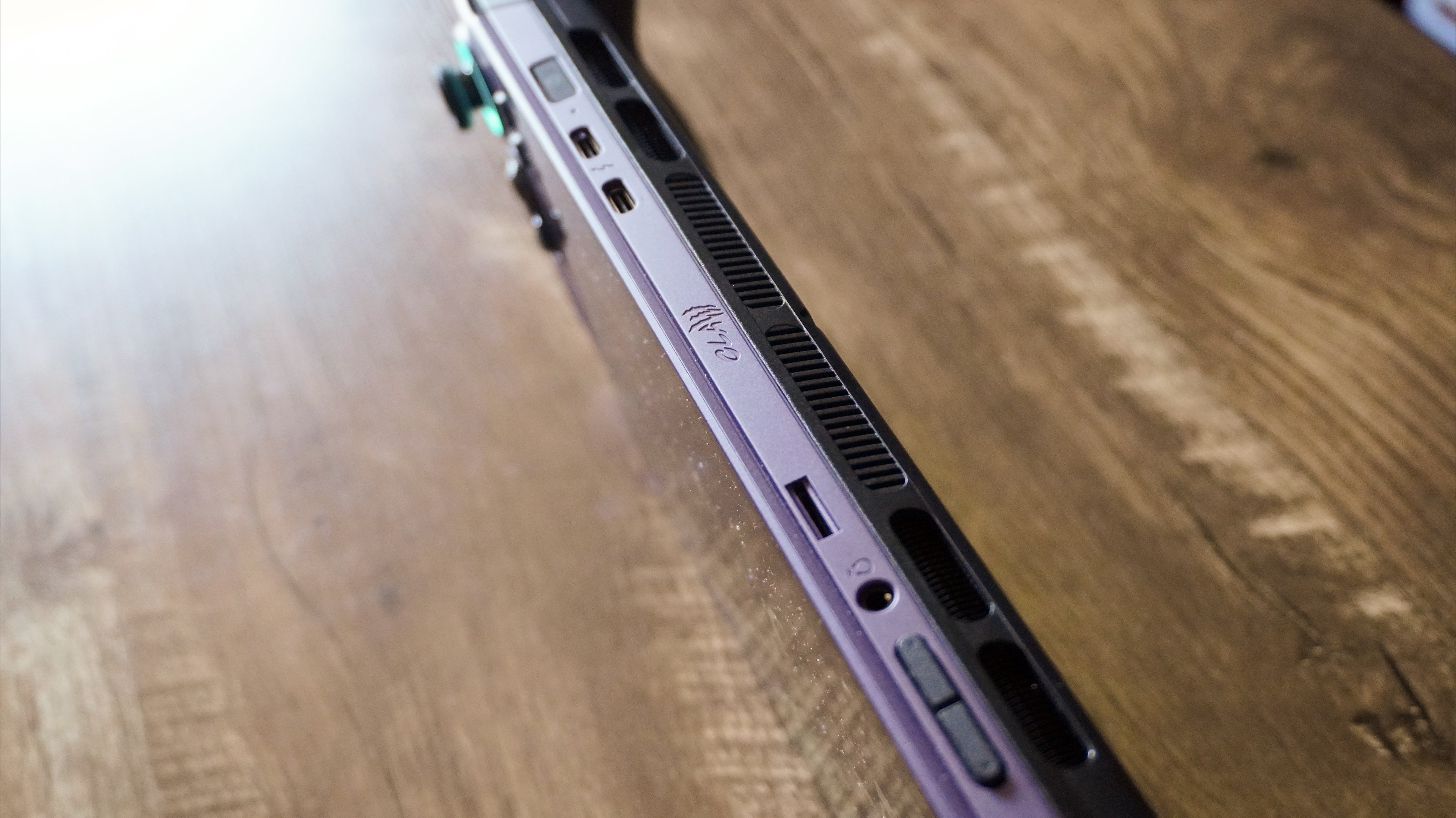 MSI Claw 8 EX AI+