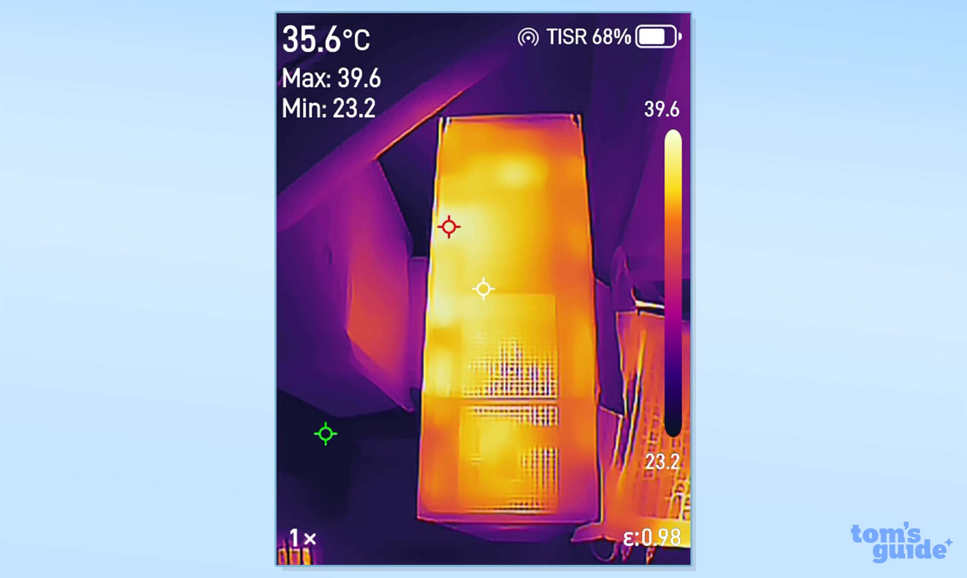 נתב TP-Link Archer BE770 על מדף