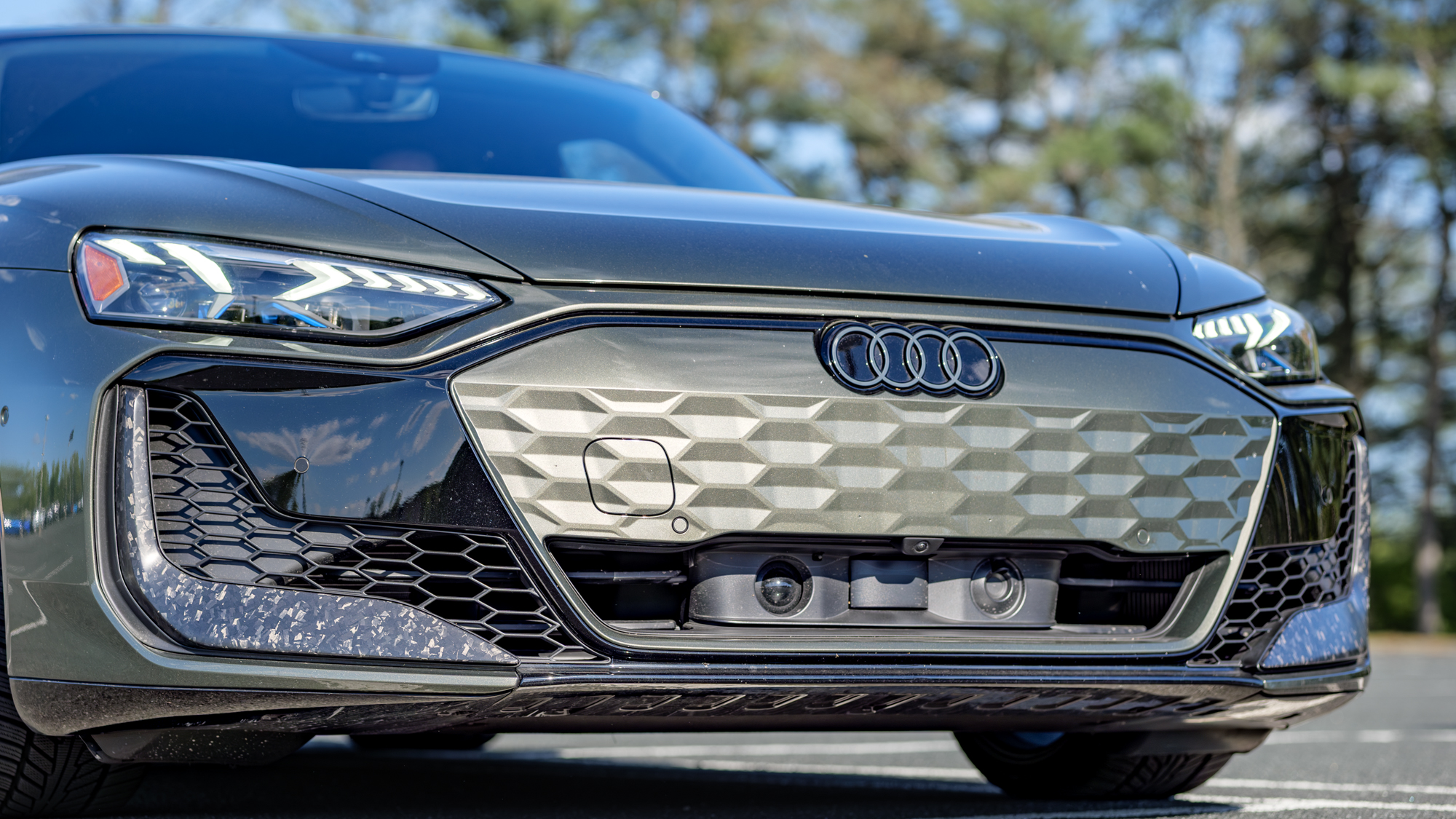 סקירת Audi RS e-tron RT 2026.