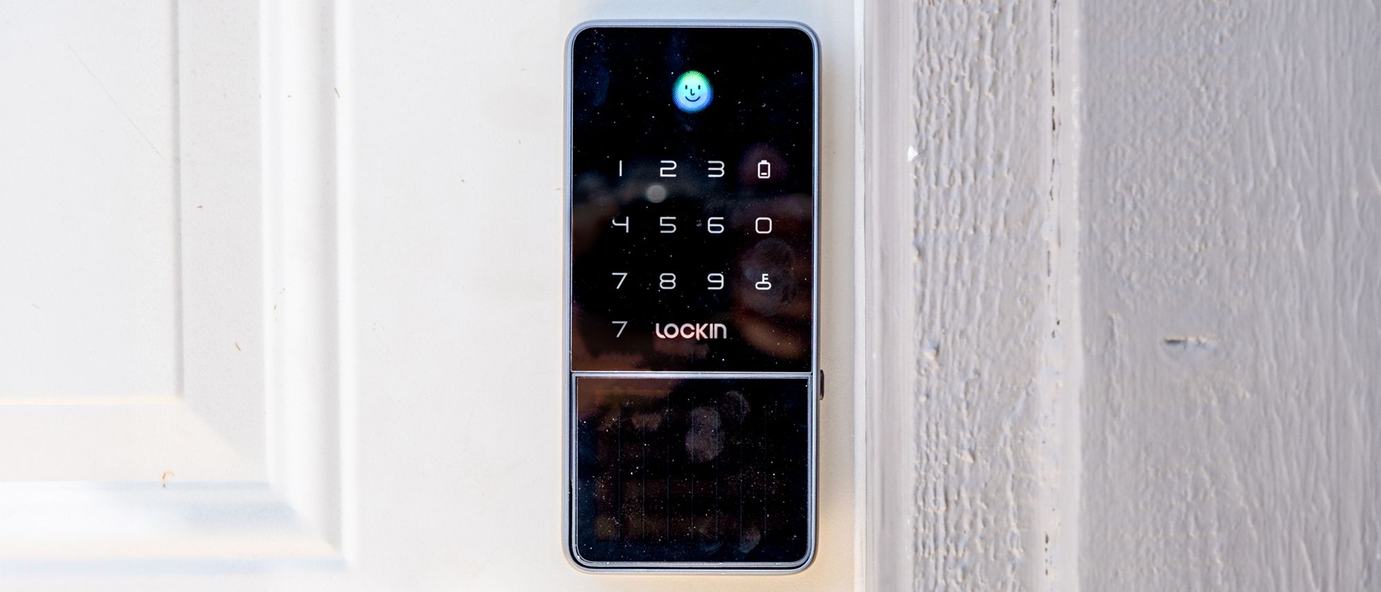 סקירת מנעול חכם Lockin Veno Solar: המנעול החכם הזה לעולם אינו זקוק לטעינה מאת כריסטיאן דה לופר פורסם ב-1 ביולי 26 מומלץ המנעול החכם Lockin Veno Solar מציע כמה תכונות נוחות ומונע את הצורך בטעינה ידנית או החלפת סוללה.