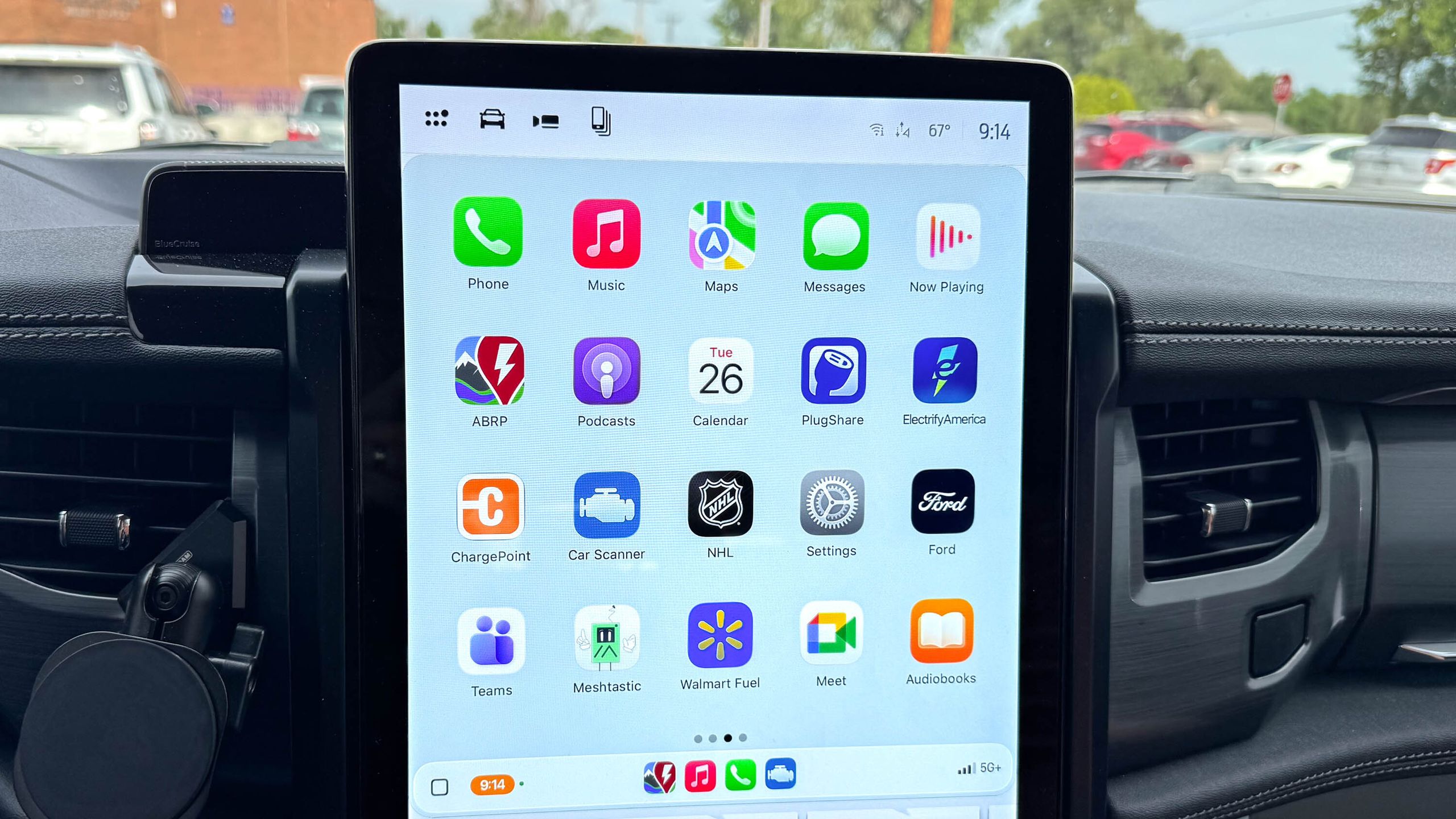 שונאים את הפריסה המבולגנת של CarPlay? 5 שלבים פשוטים לתיקון מבלי להיכנס לרכב