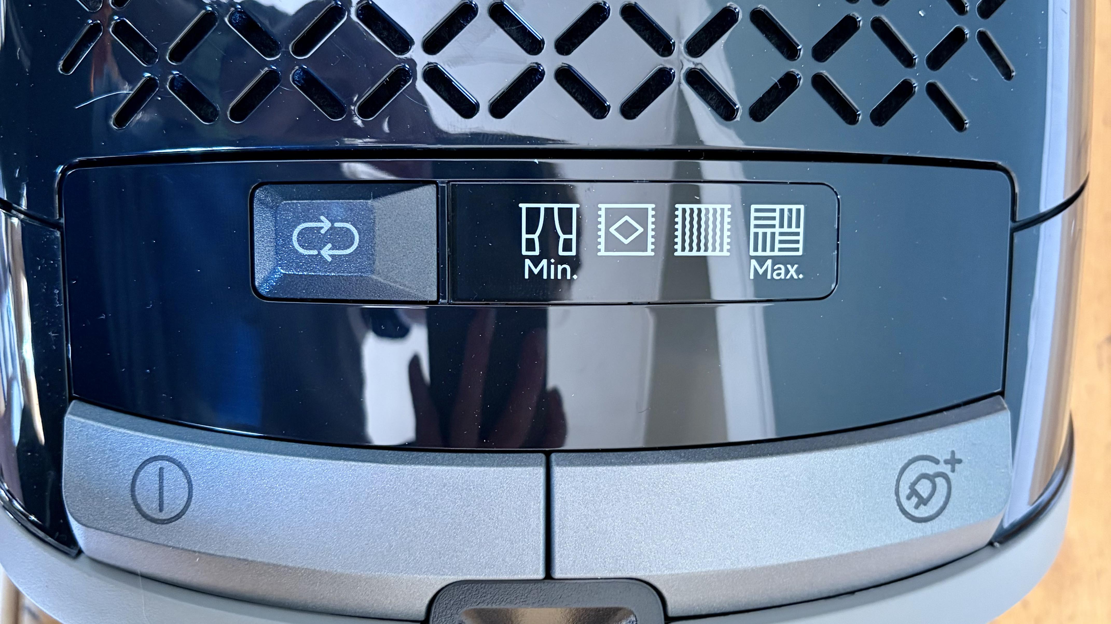 תמונות של ה-Miele Guard M1