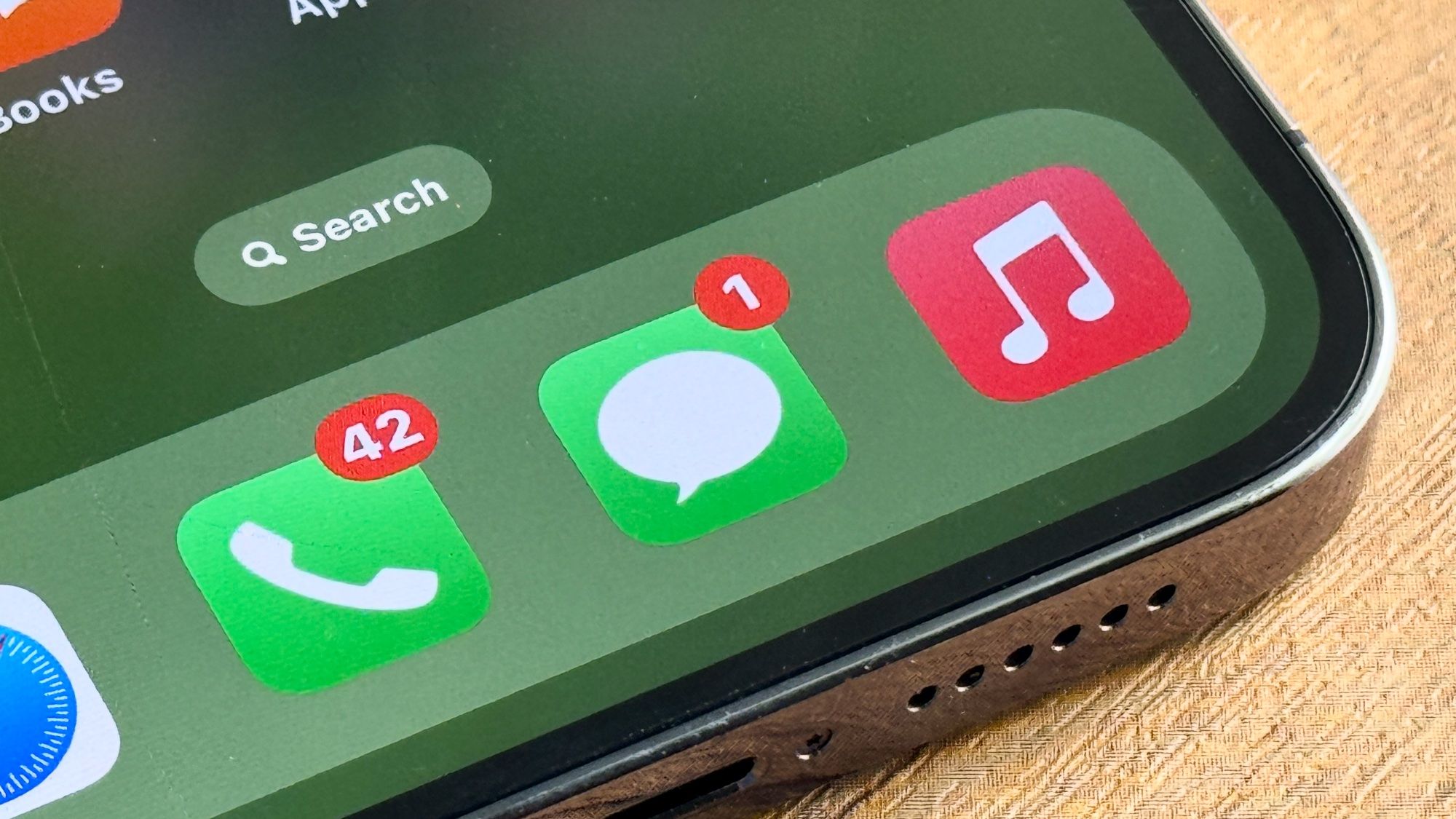 iOS 27 בדיוק שדרג תכונת iMessage נסתרת במגוון דרכים מדהימות - כך זה עובד