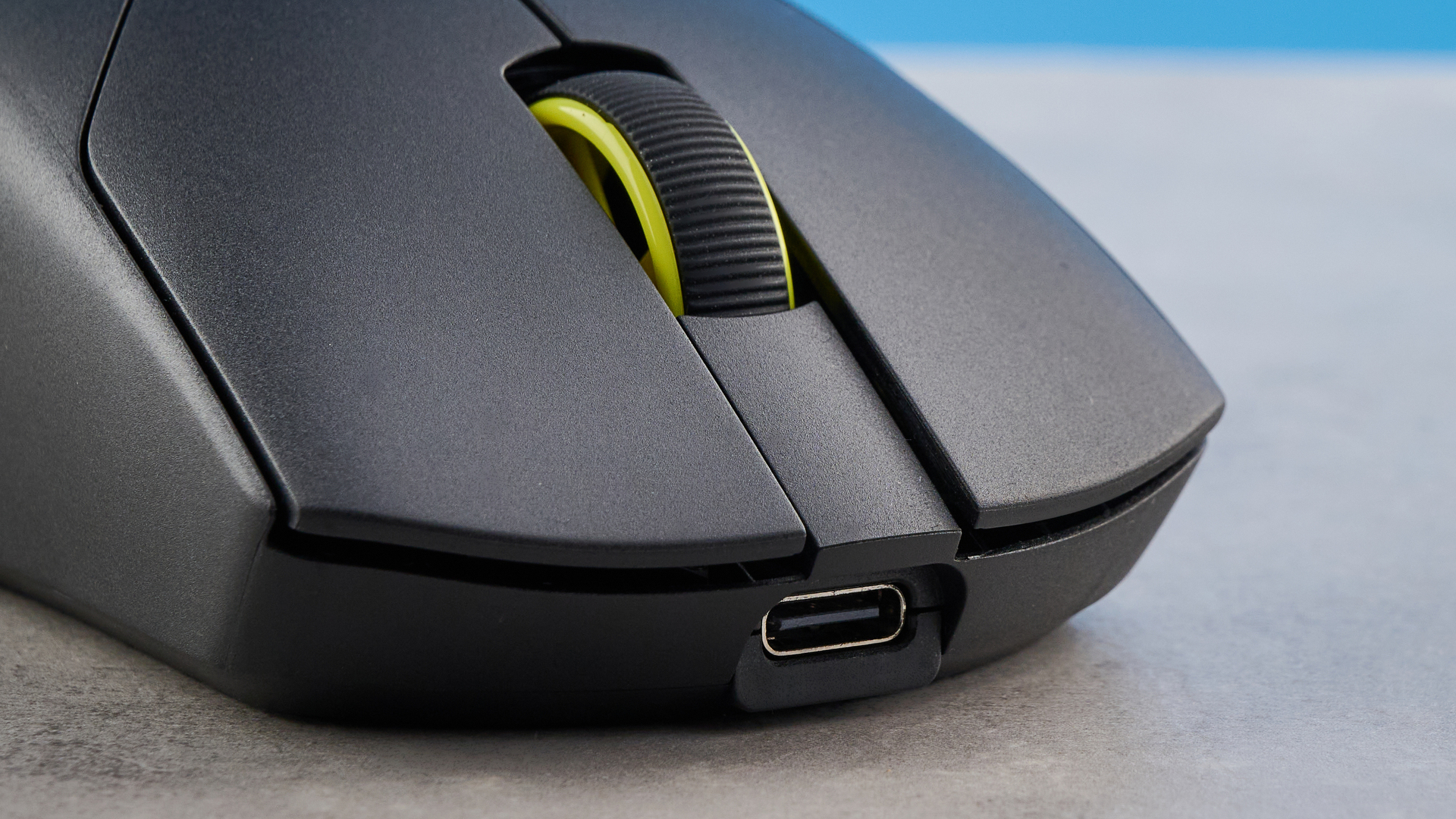 עכבר גיימינג אלחוטי Corsair Sabre V2 Pro שחור