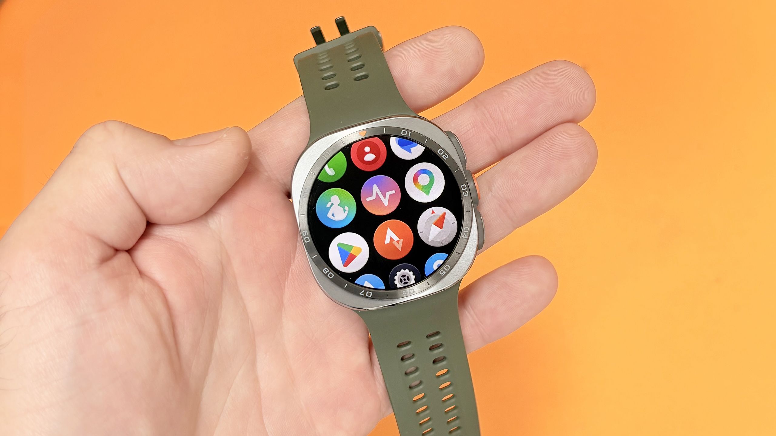 אני עונד את ה-Samsung Galaxy Watch Ultra 2 כבר כמעט שבוע — 5 דברים שאני אוהב ודבר אחד שאני לא מאת Dan Bracaglia פורסם ב-22 ביולי 26 עדיין לא מדורג. אני בודק את ה-Galaxy Watch Ultra 2 החדש כבר קצת פחות משבוע, והנה מה אני אוהב ומה לא.