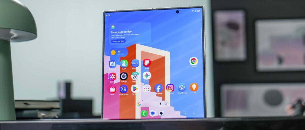 סקירה מעשית של Samsung Galaxy Z Fold 8 Ultra: קפיצת חומרה מסיבית במחיר כבד מאת טום פריצ'ארד פורסם ב-22 ביולי 26 עדיין לא דורג ה-Fold 8 Ultra מספק תצוגה כמעט ללא קמטים, מצלמה רחבה במיוחד משודרגת ועיצוב דק עוד יותר אך עם עליית מחיר של 100 $