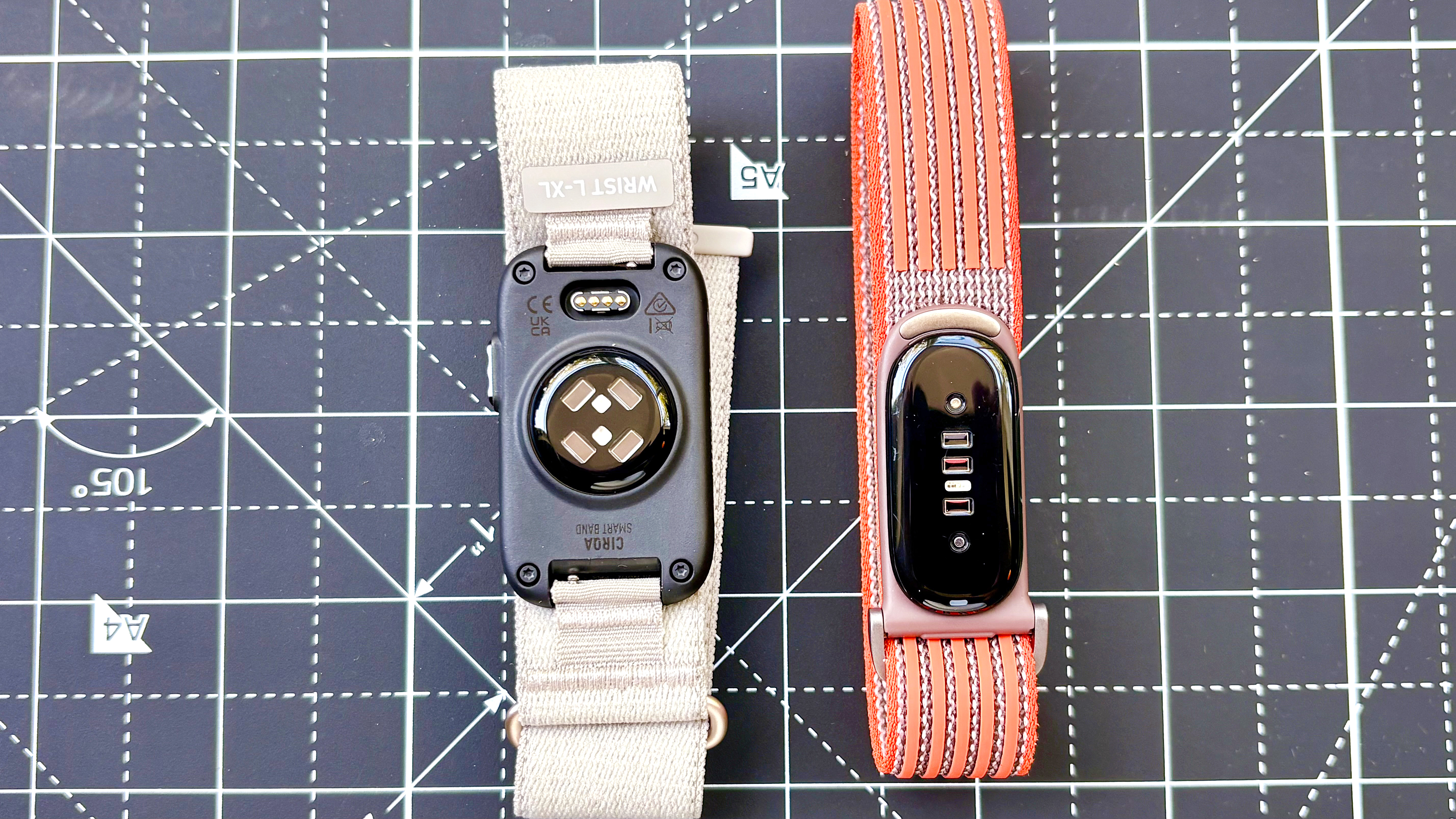 תקריב של גשש כושר ללא מסך Garmin Cirqa