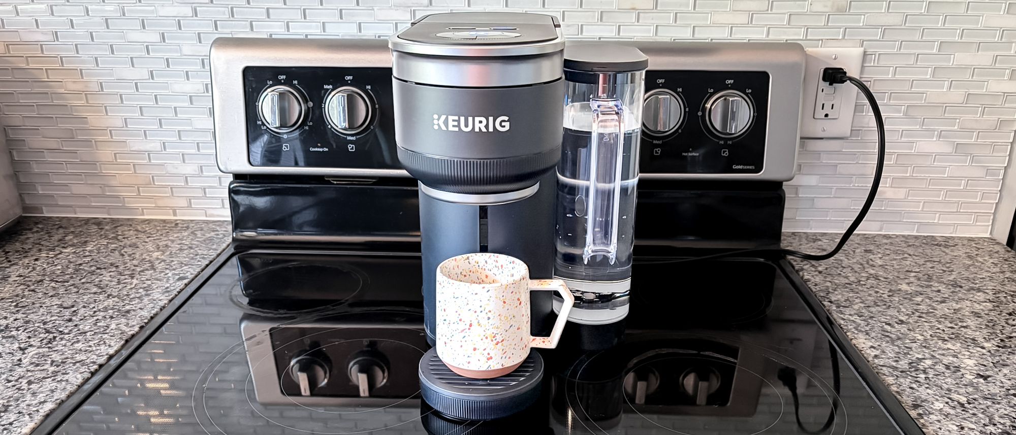 בדקתי את ה-Keurig K-Crema, וזו הבחירה החדשה שלי למשקאות קפה מפוארים מאת קתרין הילס פורסם ב-12 באוגוסט 26. ה-Keurig K-Crema קל לשימוש ויכול לחלוט זריקה תוך פחות מדקה. חבל שהטעם יכול להיות טוב יותר.