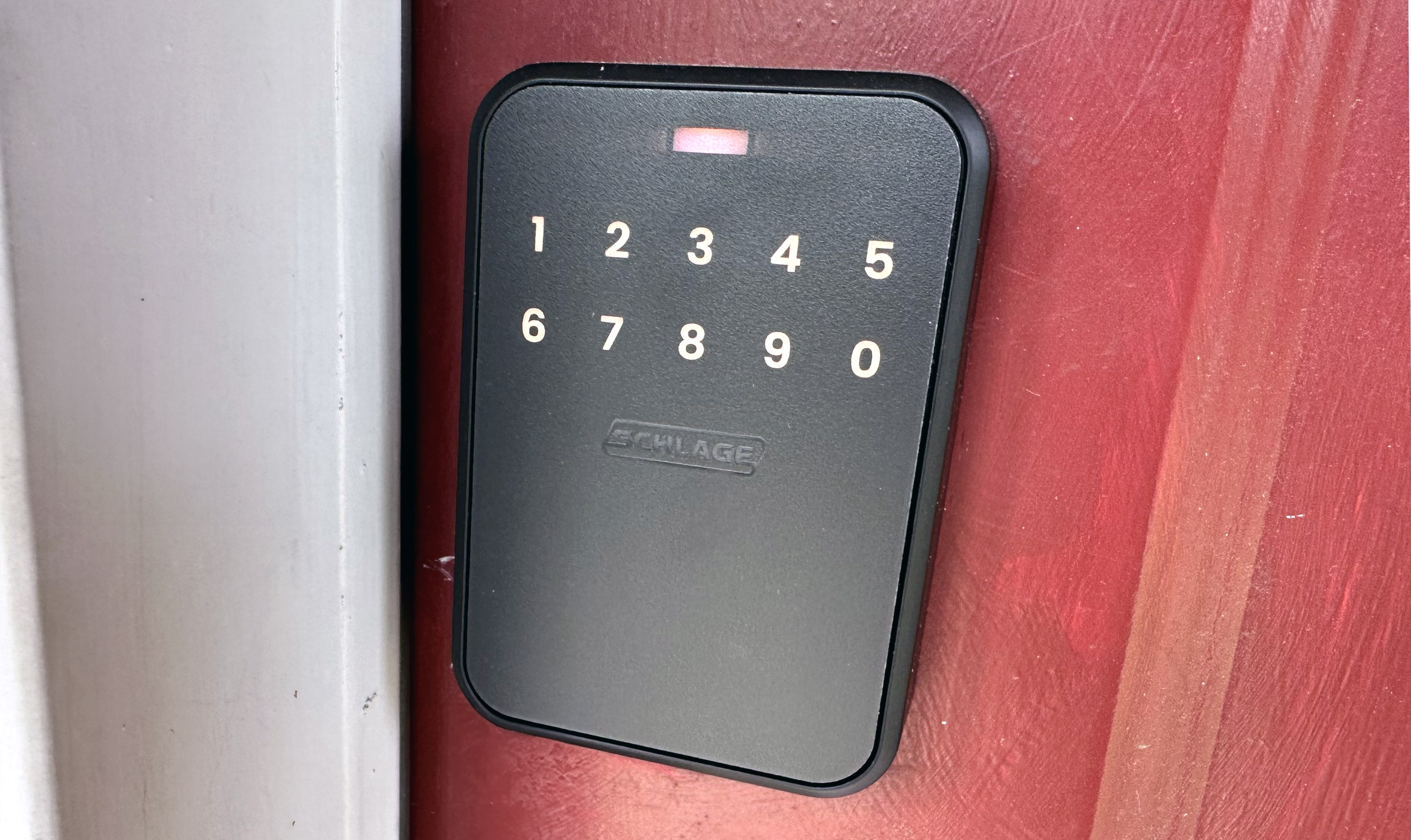Schlage Sense Pro מציג לוח מספרים