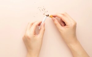 Long-term risk of sudden cardiac death according to cumulative smoking exposure and smoking cessation in the Copenhagen City Heart Study. Image Credit: Orawan Pattarawimonchai / Shutterstock