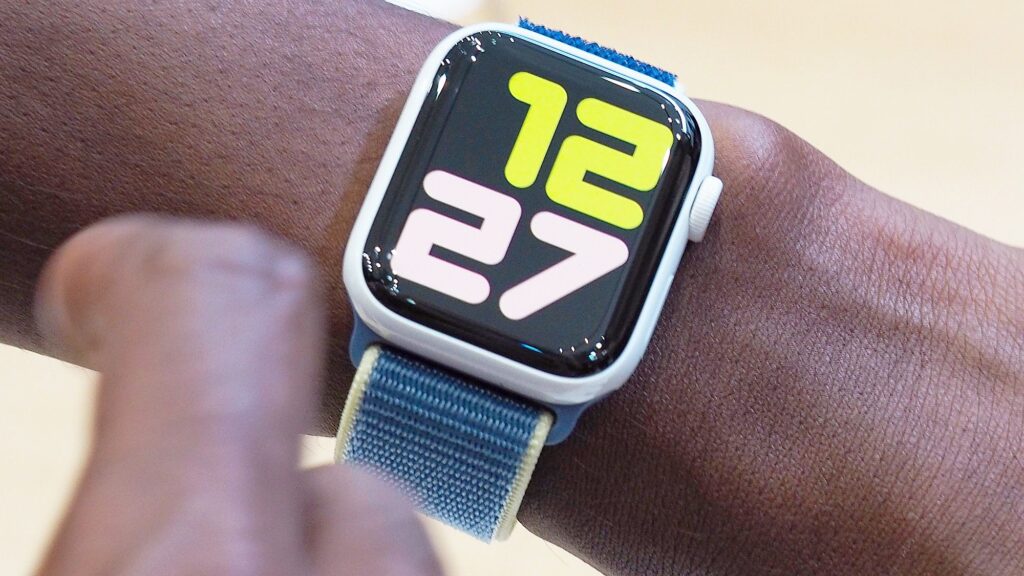 שמועות של Apple Watch 12 ו-Ultra 4: ל-Apple Watch הבא שלך עשוי להיות נרתיק קרמי