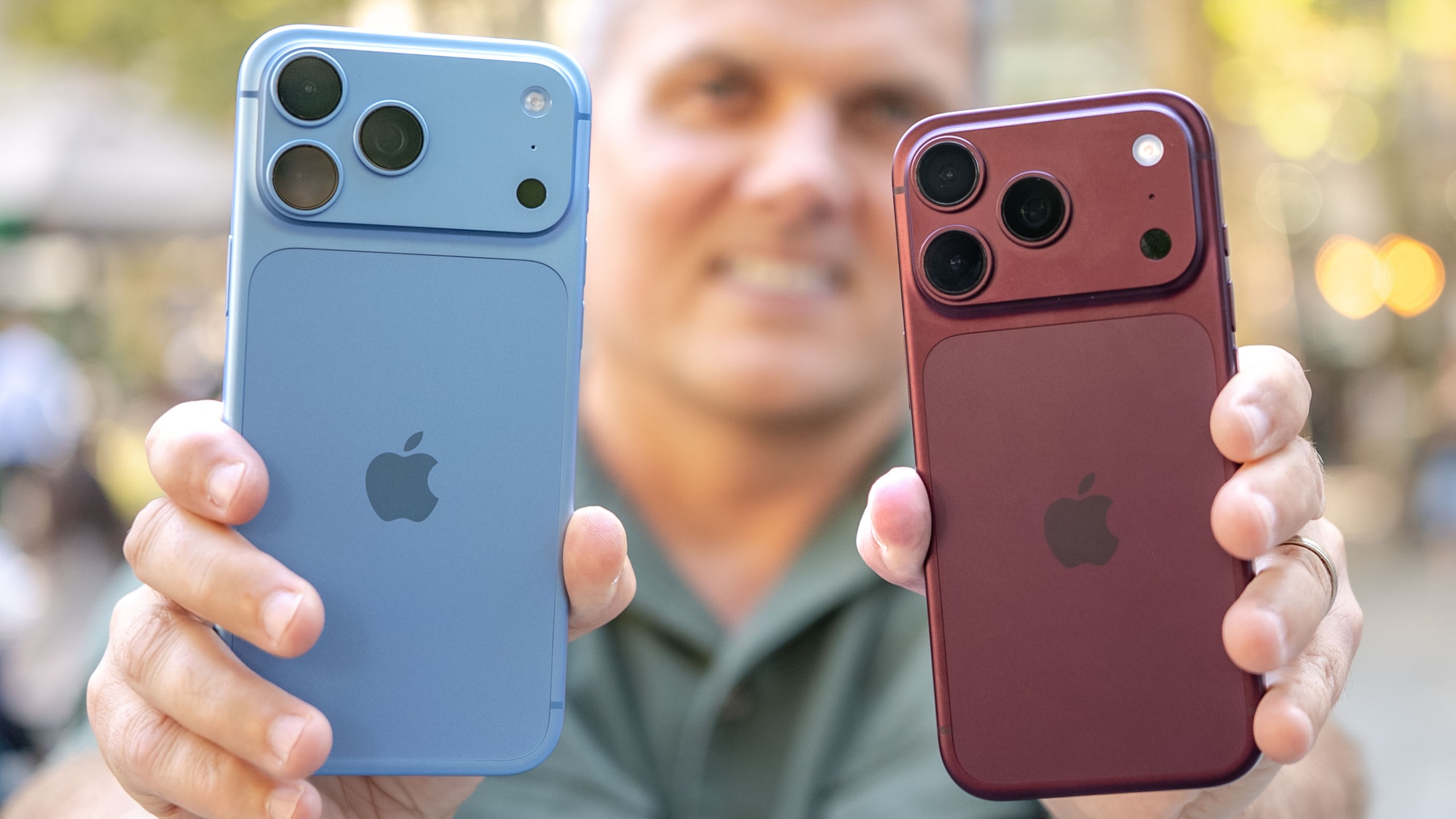 Apple iPhone 18 Pro ו- Pro Max מוצגים ביד