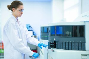 Review: Artificial intelligence in biomarker discovery for diseases: diagnostic and therapeutic prospects. Image Credit: ultramansk / Shutterstock