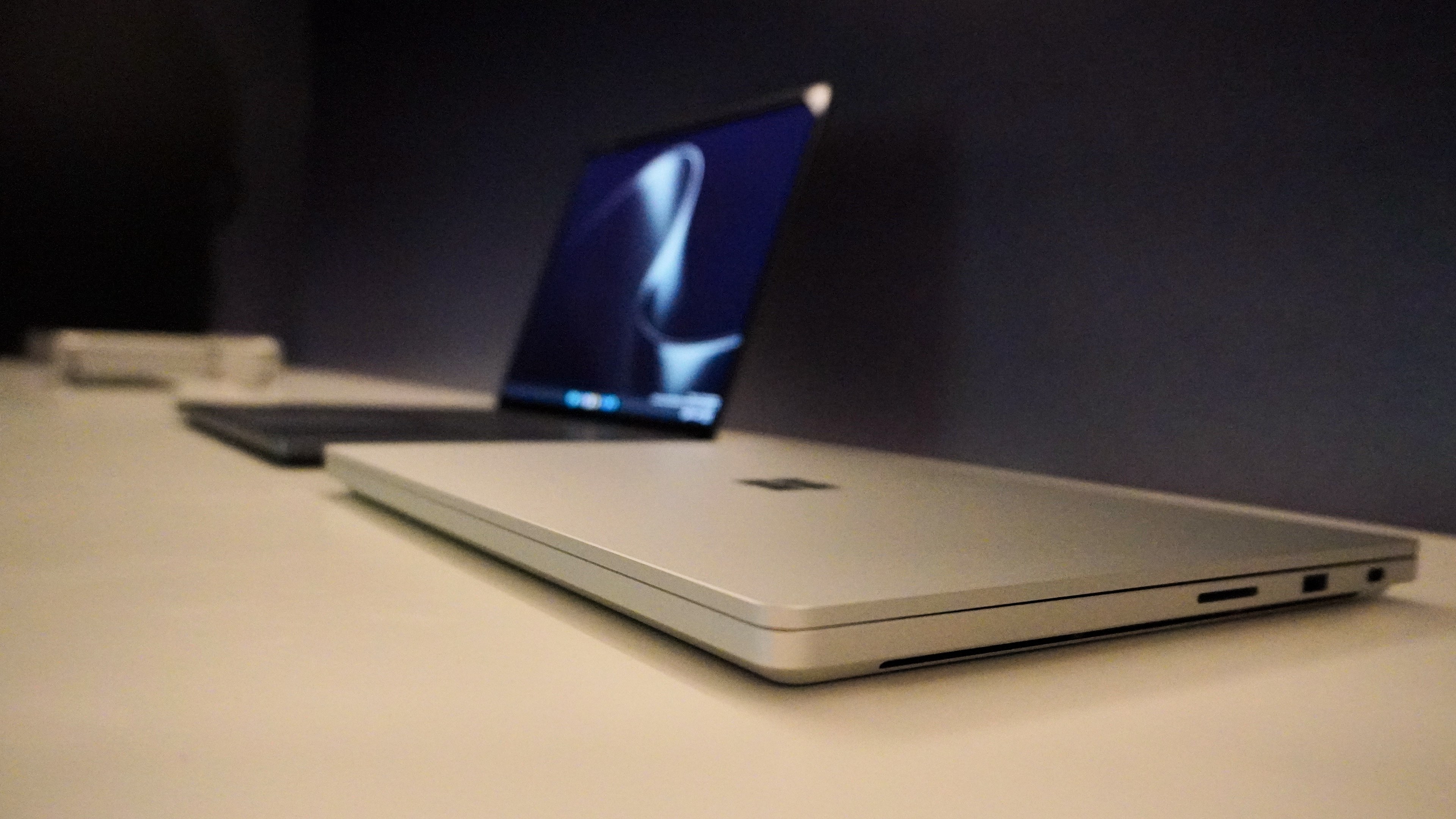 Microsoft Surface Laptop Ultra