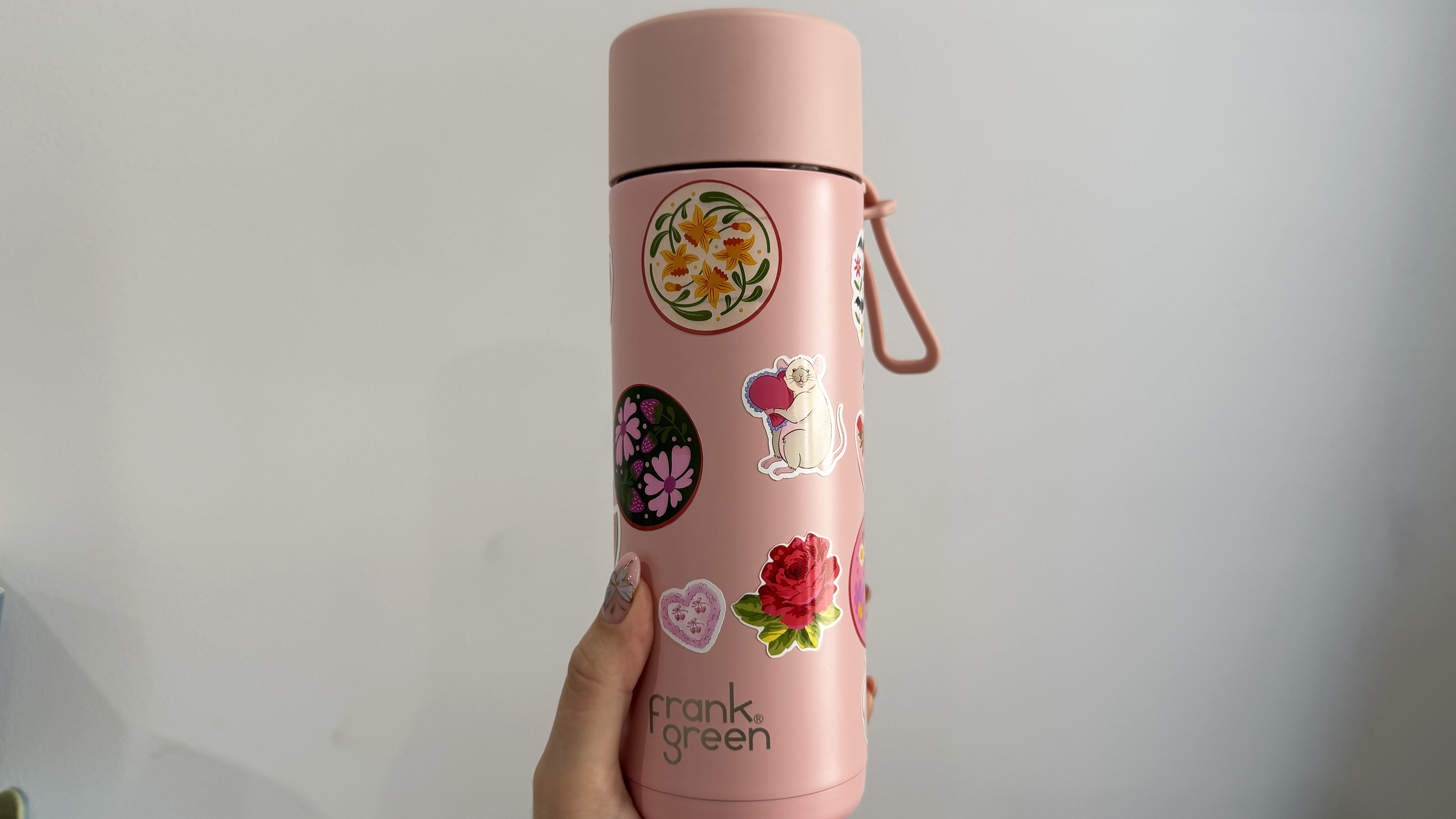 Cricut StickerPix Print + Cut מדבקות על בקבוק מים