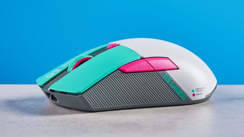 סקירת Asus TUF Gaming Mini Wireless Mouse: עכבר באמצע הדרך לחובבי אנימה מאת Nikita Achanta פורסם ב-16 באוקטובר 26 באוקטובר העכבר האלחוטי של Asus TUF Gaming Mini Wireless הוא עכבר הגון באמצע הדרך עם סקר של 1,000 הרץ ו-12,000 DPI, אבל גם יש להתעלם מהפגמים הבולטים שלו.