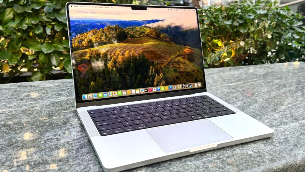 אירוע אפל ב-28 באוקטובר - OLED MacBook Pro, אייפד מיני חדש ומכשירים שמועות אחרים