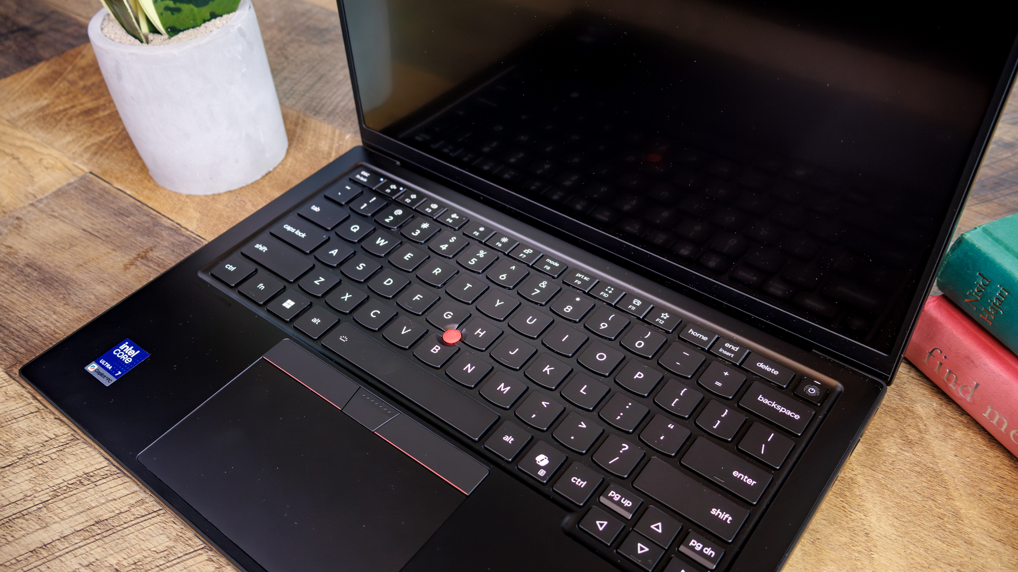 Lenovo ThinkPad X1 Carbon Gen 14 Aura Edition