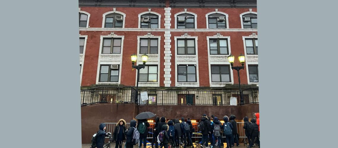 'קצת נאיבי': מתגלים פרטים על סטודנטים שנעצרו בפראות מנהרות במטה העולמי של חב"ד