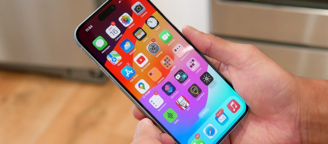 Apple iPhone 15 Plus review.