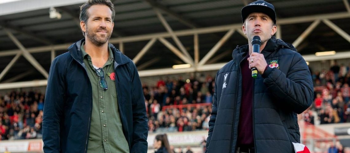 (L-R) Ryan Reynolds and Rob McElhenney in