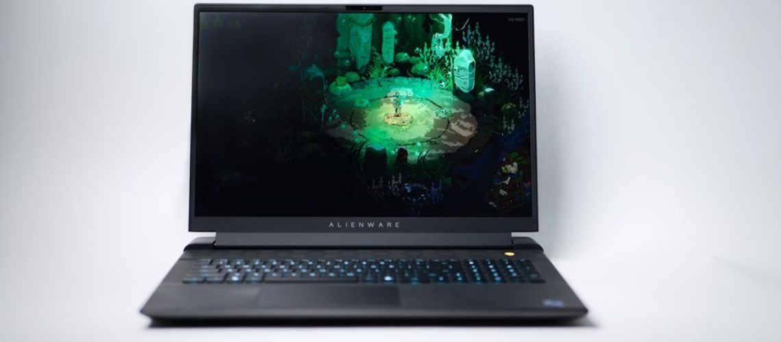 סקירת Alienware m18 R2 — מחשב נייד גיימינג ענק זה אומר עסקים מאת ...
