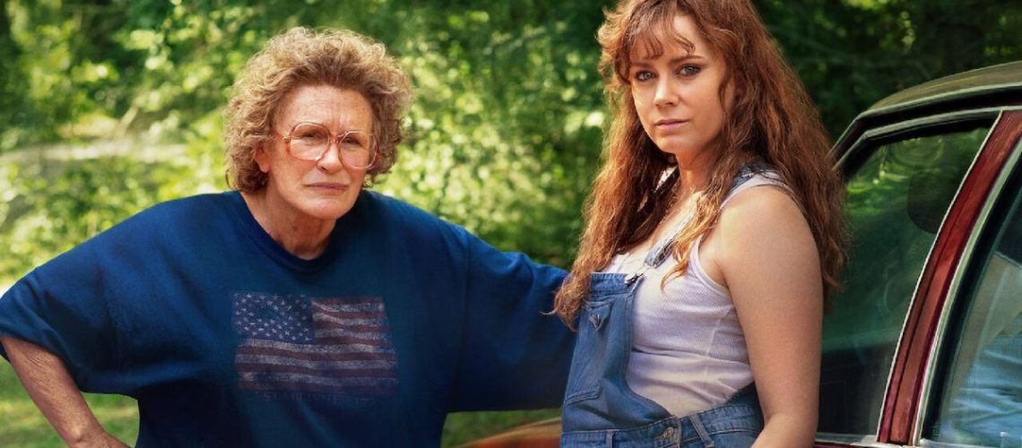 Glenn Close and Amy Adams in