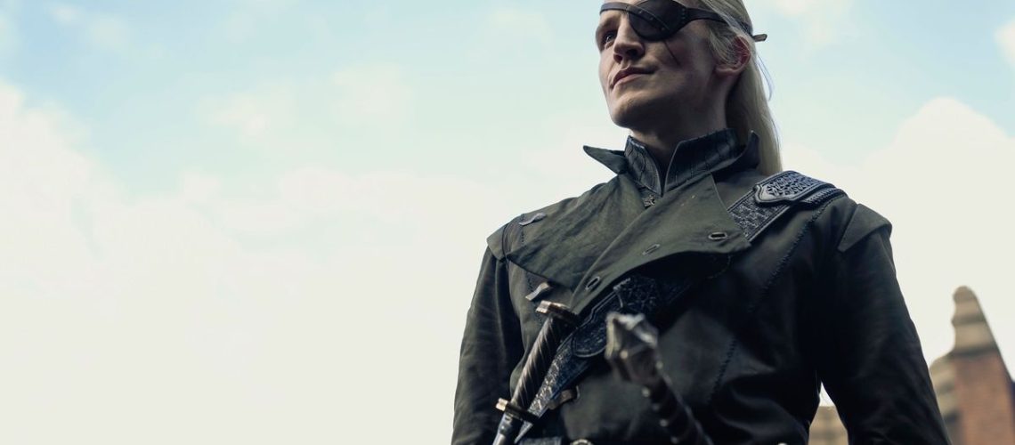 Aemond (Ewan Mitchell) looks out over King