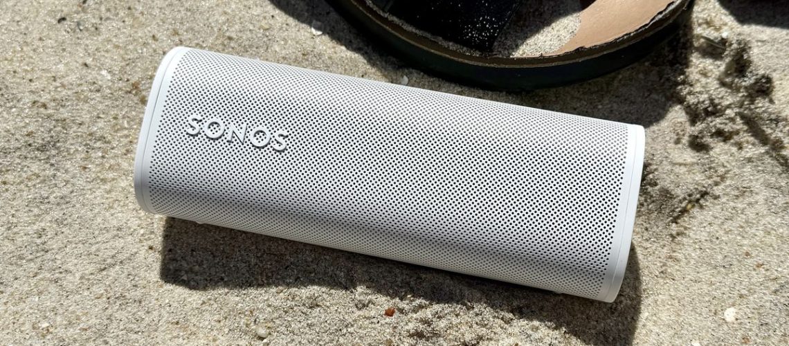 סקירת Sonos Roam 2: קומפקטית ועוצמתית מאת Kate Kozuch שפורסמה ב-1 באוגוסט 24 עם עיצוב נייד וסאונד חזק, Sonos Roam 2 מאפשר לך לקחת חלק ממערכת Sonos שלך לדרך.  יש לו כמה מוזרויות, אבל הוא עדיין אחד מרמקולי ה-Bluetooth הטובים ביותר שתוכלו למצוא.
