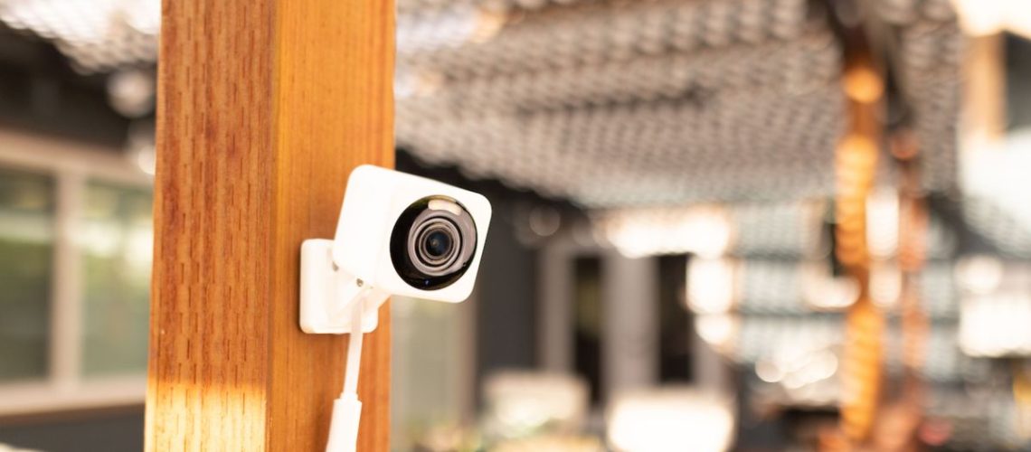 Wyze Cam v4 mounted to outdoor beam