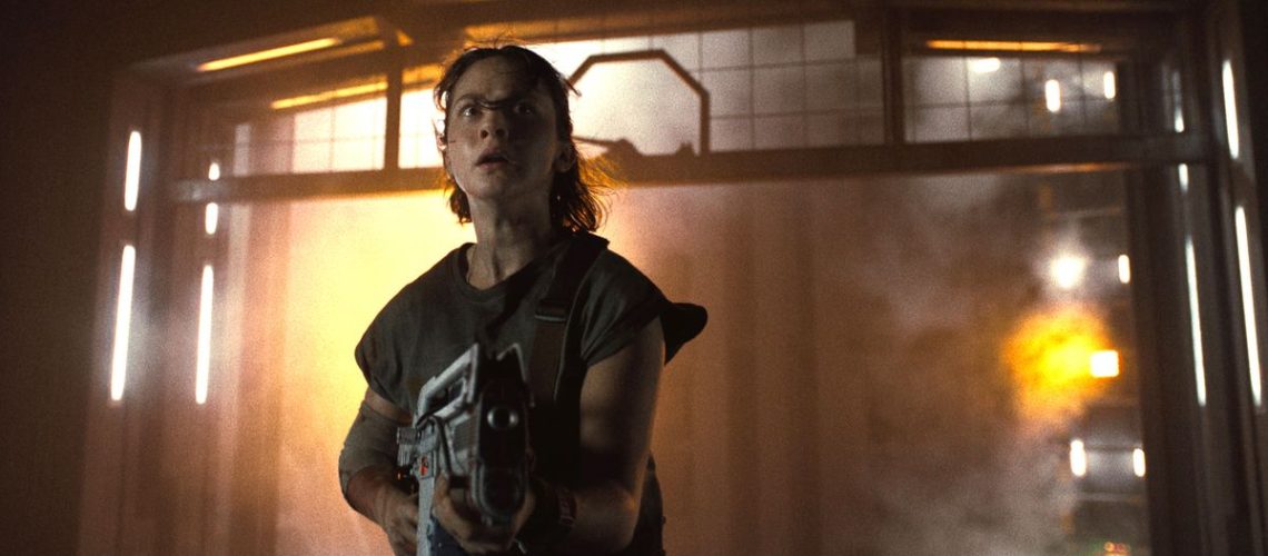 Rain Carradine (Cailee Spaeny) armed with a pulse rifle as seen in