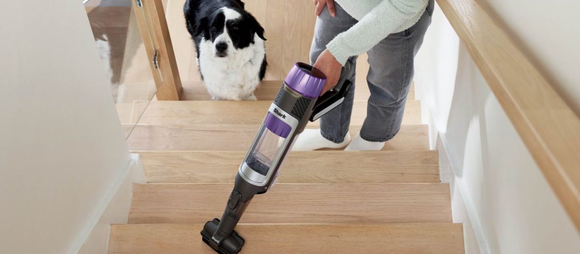 Shark Cordless PowerDetect vacuum cleaner