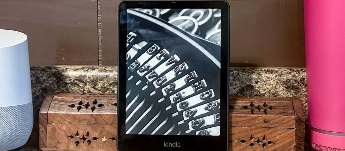 סקירת Kindle Paperwhite (2024): הכי טוב משתפר מאת דייב לקלר פורסם ב-1 בנובמבר 24 Kindle Paperwhite קצת יותר טוב מקודמו, וזה כל מה שהוא צריך.