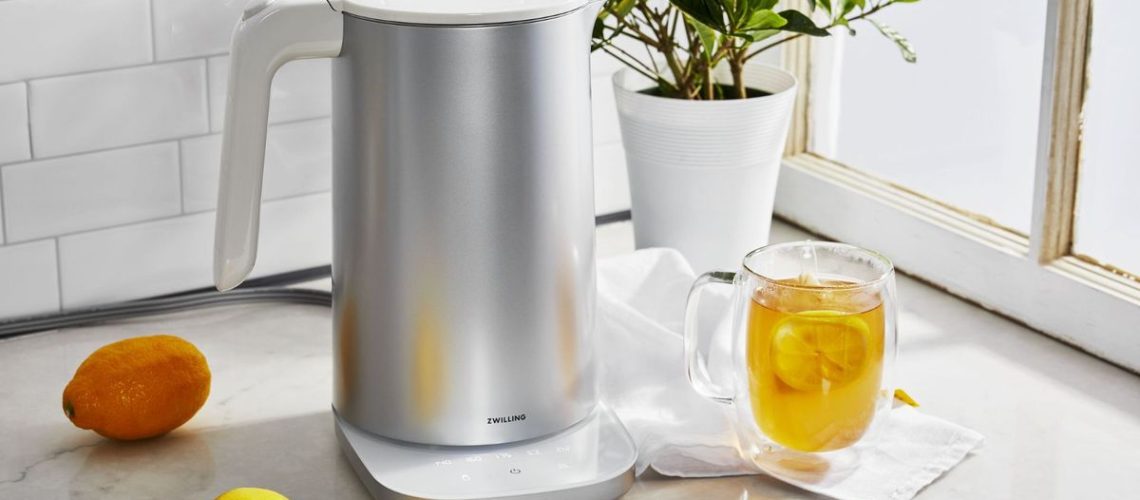 How to clean a kettle