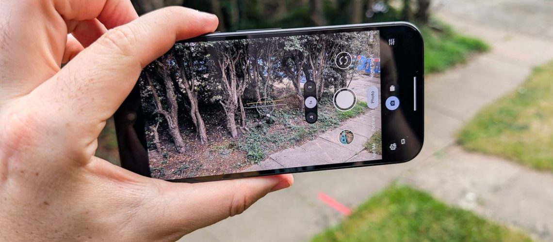 טלפונים של Google Pixel קיבלו בחזרה את תכונת המצלמה החוסכת בזמן - מה שאתה צריך לדעת