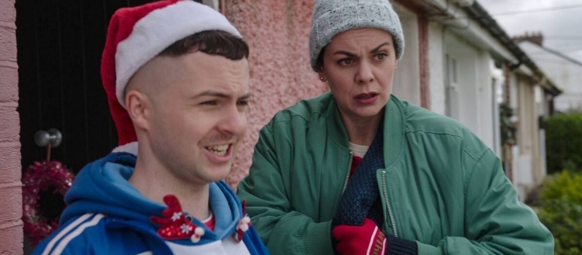 איך לצפות ב-'The Young Offenders Christmas Special' באינטרנט מכל מקום