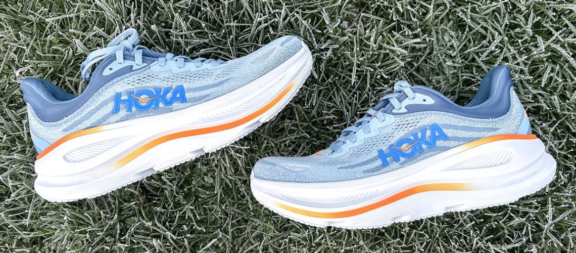 רצתי 40 מיילים בהוקה בונדי 9-הנה פסק הדין שלי מאת ניק האריס-פריי שפורסם ב -26 בינואר 25, הוקה בונדי 9 הוא שיפור בבונדי 8 בזכות קצף מדרס בינוני חדש, אבל הוא עדיין קצת מגושם ורק באמת עובד ובכן לריצות בקצב קל.