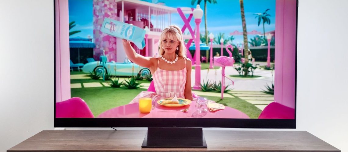 סקירת TCL QM7 Mini-LED TV מאת Matthew Murray שפורסמה ב-27 בינואר 25 ה-TCL QM7 אינו שופע תכונות כמו טלוויזיות Mini-LED יקרות יותר, אבל הביצועים ושיפורי המשחקים שלו הופכים אותו לבחירת תקציב מצוינת.