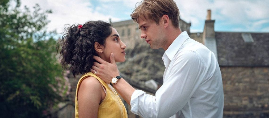 (L-R) Ambika Mod as Emma Morley and Leo Woodall as Dexter Mayhew in One Day on Netflix