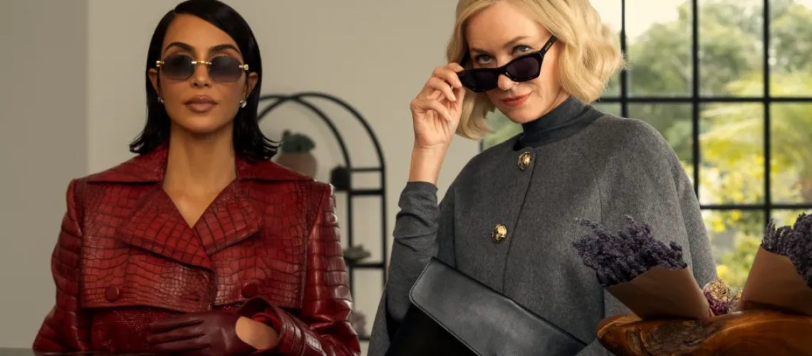Kim Kardashian and Naomi Watts (L-R) in Hulu