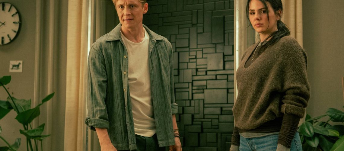 Matthias Schweighöfer and Ruby O Fee in "Brick" on Netflix