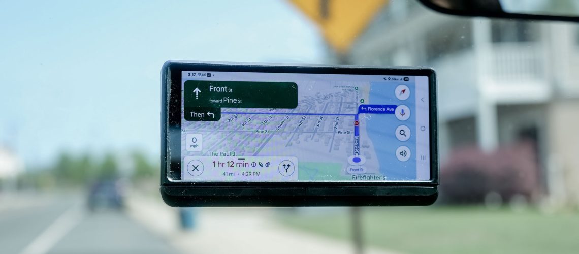 Apple Maps vs Google Maps.